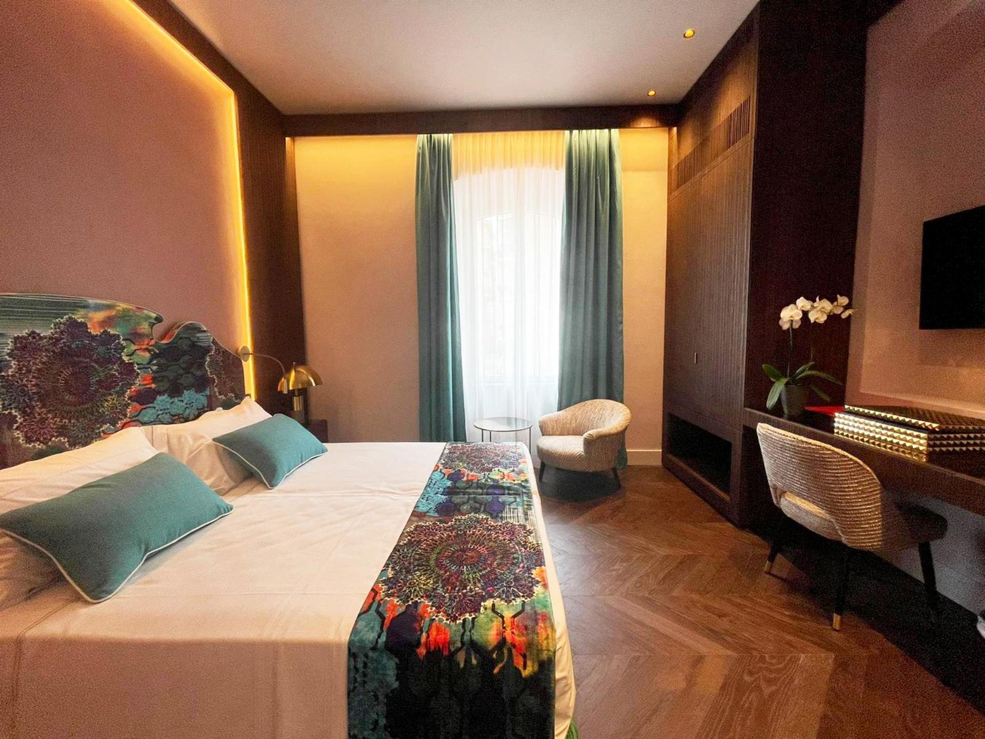 Grand Hotel Mediterranee อาลัสซิโอ ภายนอก รูปภาพ